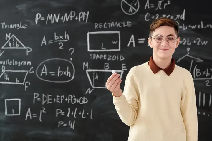 Od termodynamiki po optykę: Kluczowe zagadnienia, które musisz powtórzyć przed maturą
