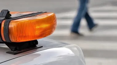 Policjanci z Tomaszowa ruszają na drogi. Uwaga na pieszych