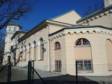 Autobusy w Tomaszowie zwolnią na święta i część kursów szkolnych nie pojedzie