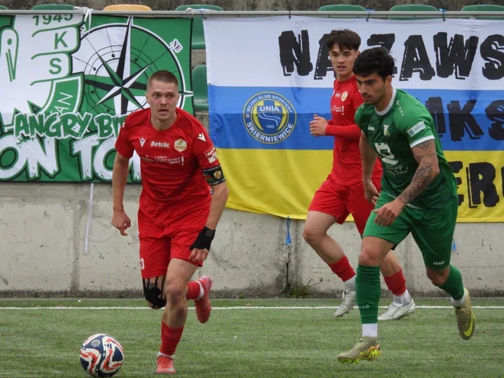 Lechia wygrywa pewnie. Kempski rozstrzygnął mecz ze Świtem