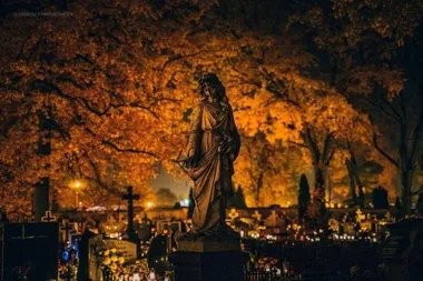 Zmiana ruchu przy tomaszowskich cmentarzach. Zamknięcia i ulice jednokierunkowe
